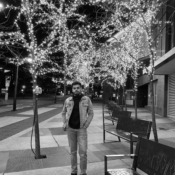 Meet your Posher, Simranjit - Picture 1 of 1